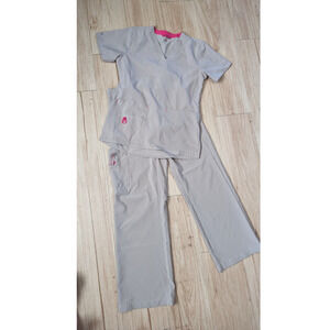 Women's Carhartt G-force scrub set + coral scrub top. size XS